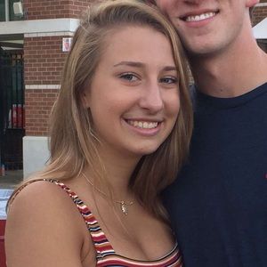 Meet your Posher, Lily